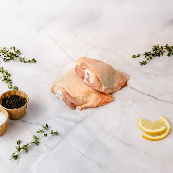 Kipdij met vel en bot